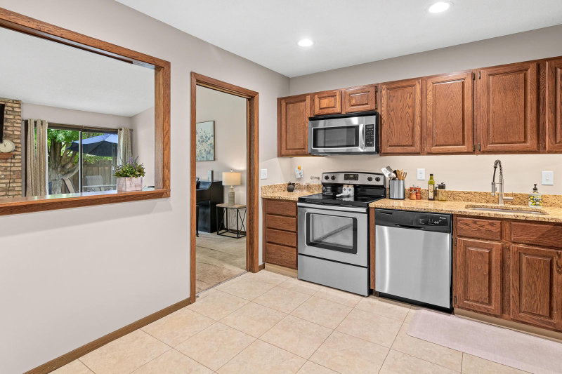 13401 Pepperwood Circle - Photo 11