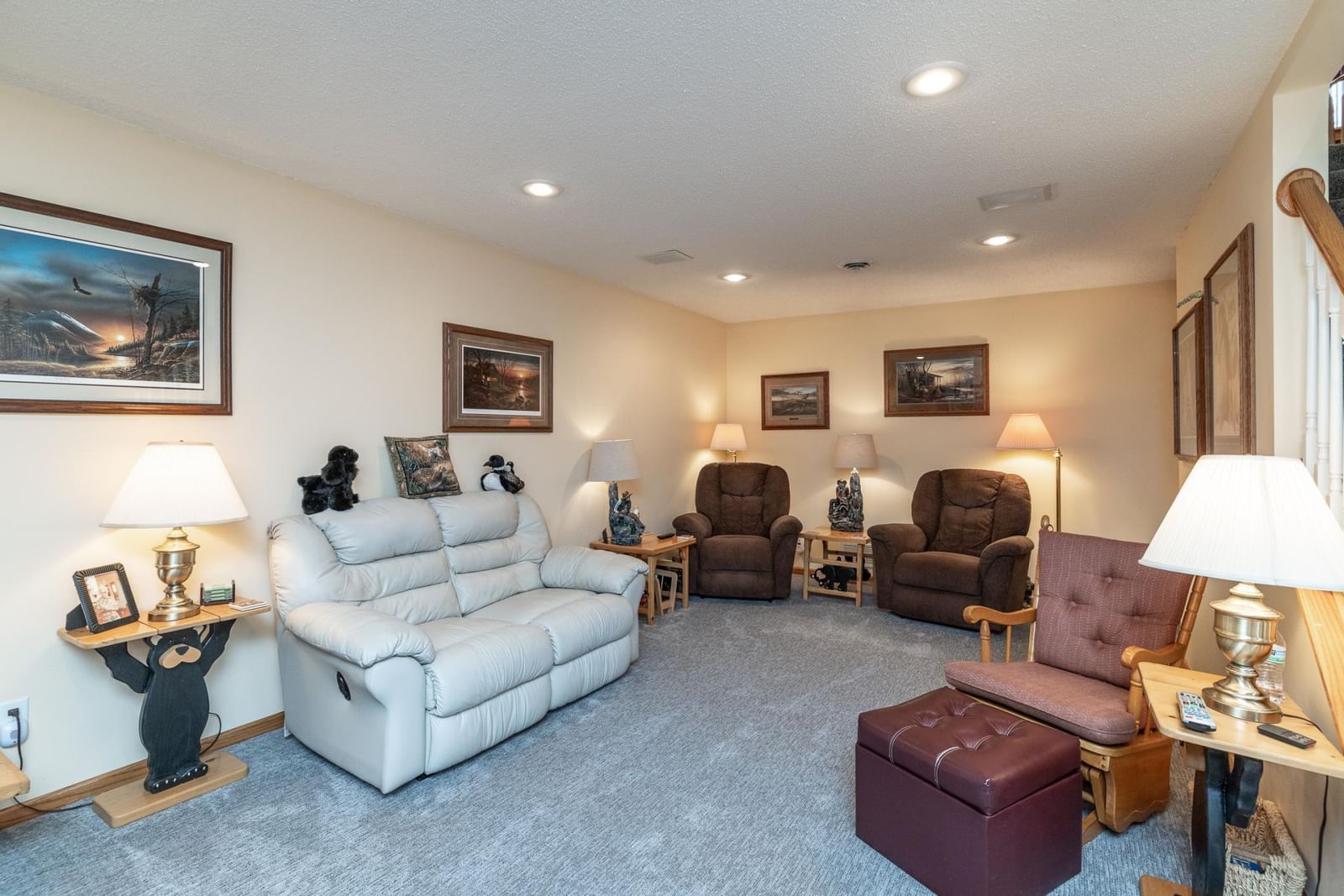15053 Dutchman Way