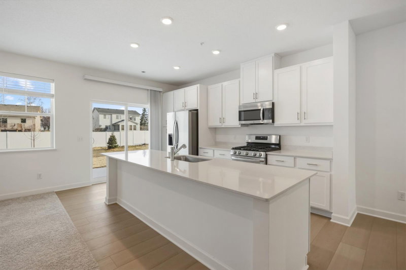 6137 205th Cove N - Photo 2
