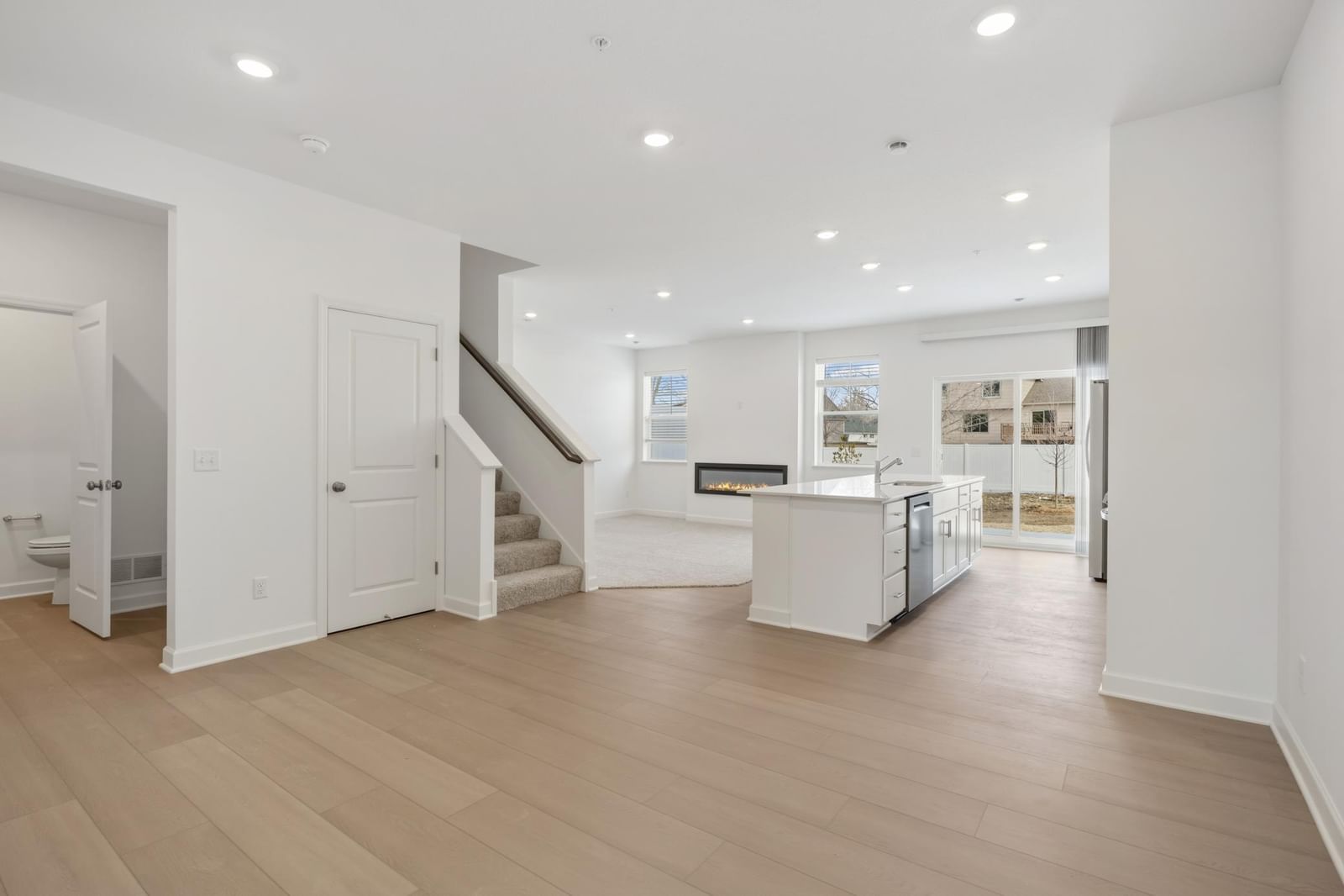 6137 205th Cove N