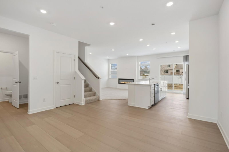 6137 205th Cove N - Photo 4
