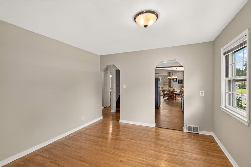 7000 4th Avenue S - Photo 4