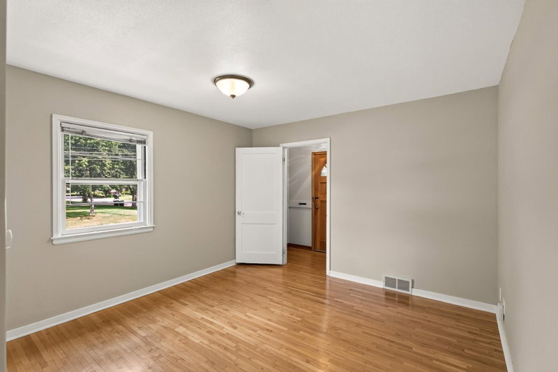 7000 4th Avenue S - Photo 5