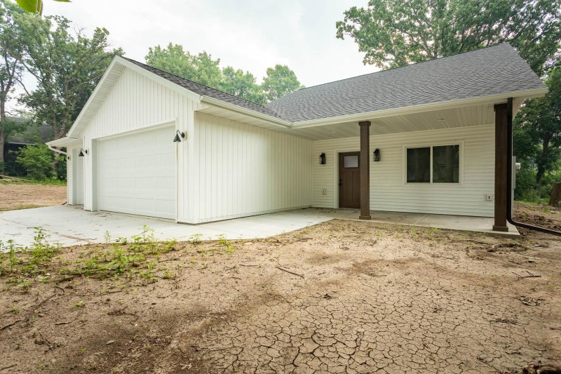 1011 Nokomis Street - Photo 34