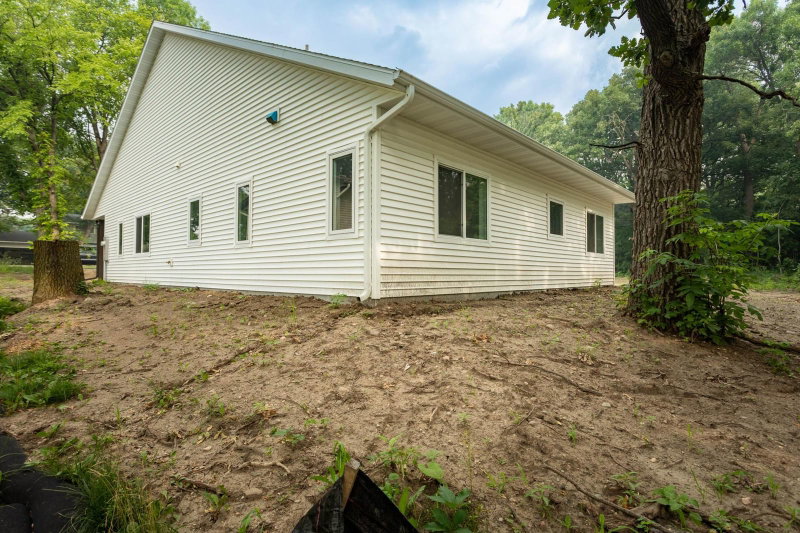 1011 Nokomis Street - Photo 36