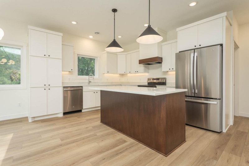1011 Nokomis Street - Photo 5