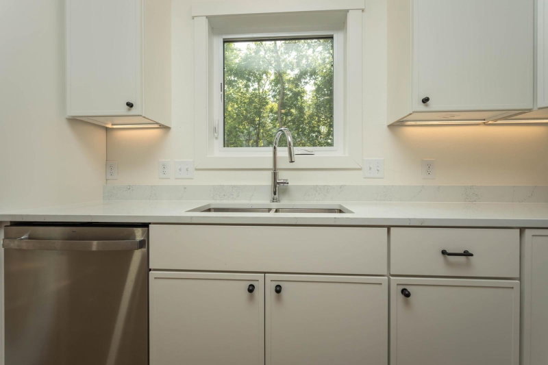 1011 Nokomis Street - Photo 9