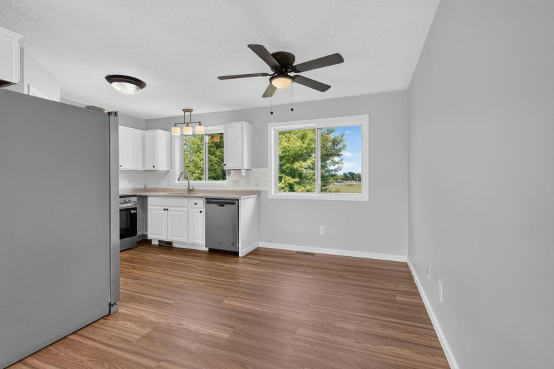 4388 Blakewood Drive - Photo 8
