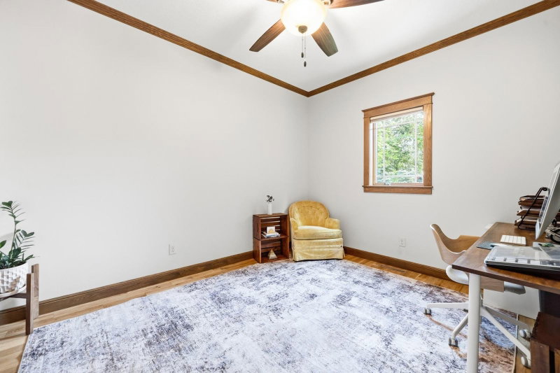 3123 Crestwood Drive NE - Photo 25