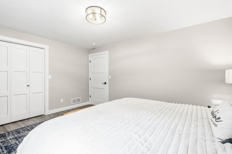 3123 Crestwood Drive NE - Photo 39