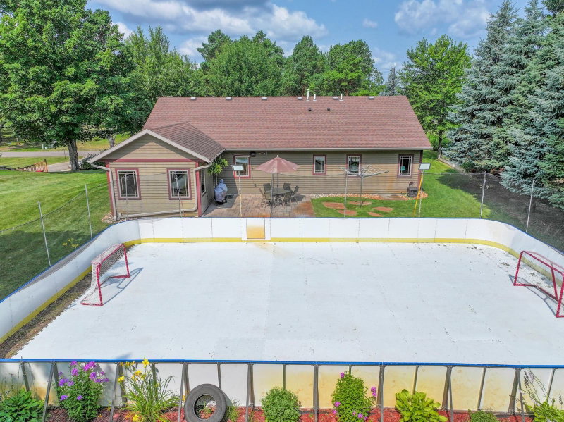 3123 Crestwood Drive NE - Photo 46