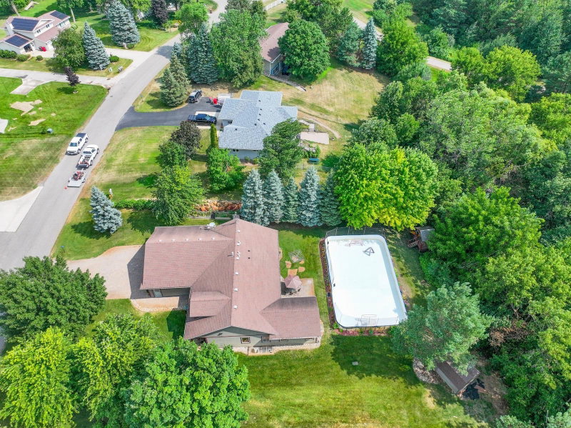 3123 Crestwood Drive NE - Photo 66