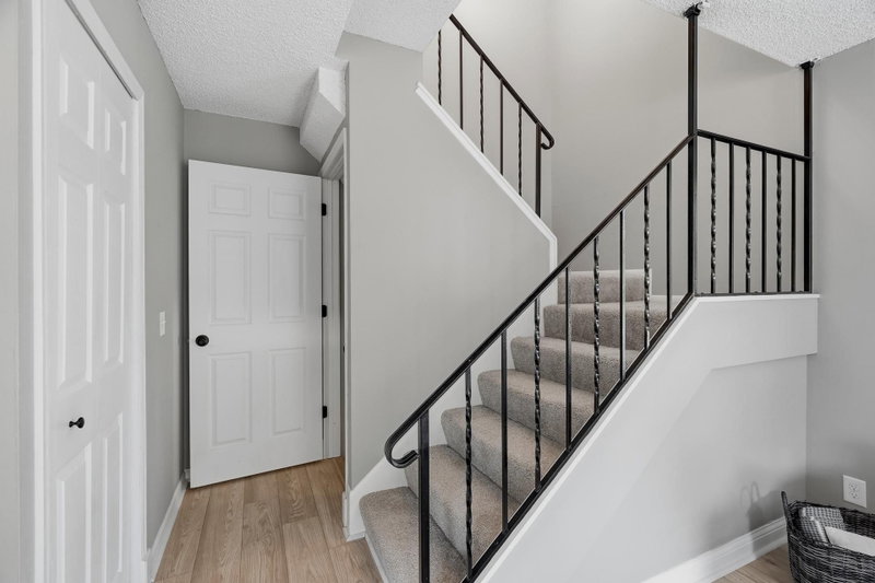4980 Grenwich Trail N - Photo 11
