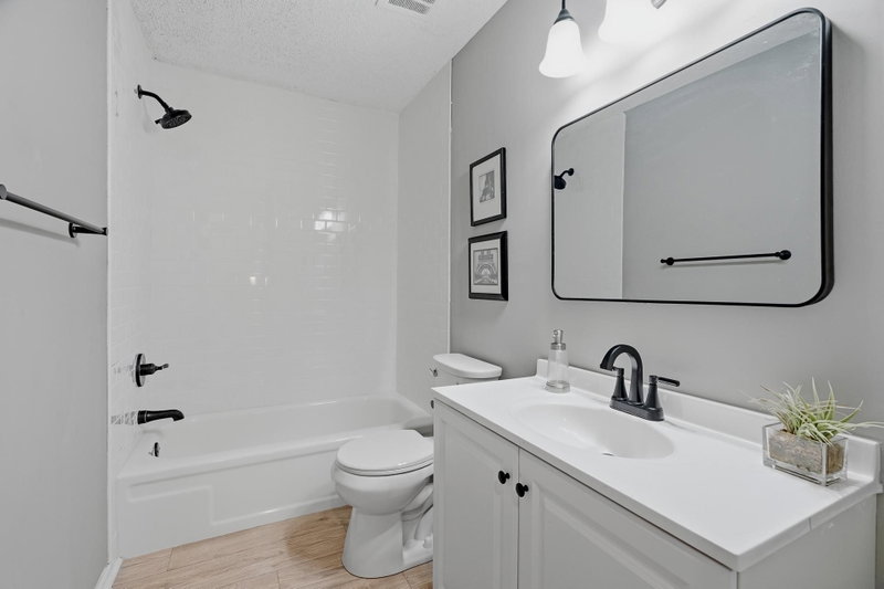 4980 Grenwich Trail N - Photo 15