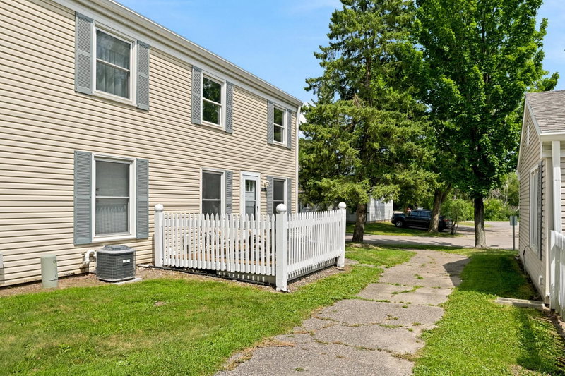 4980 Grenwich Trail N - Photo 20