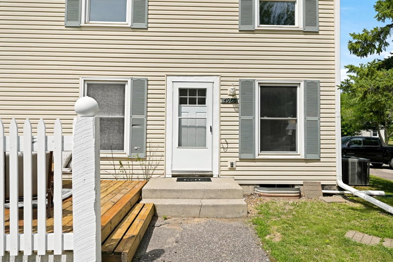 4980 Grenwich Trail N - Photo 22
