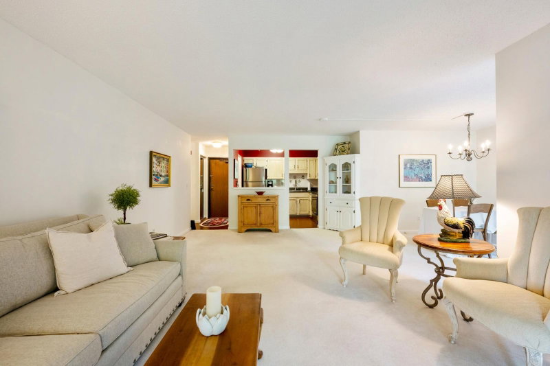 1800 Riverwood Drive #301