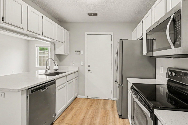 4300 Meghan Lane #302 - Photo 6