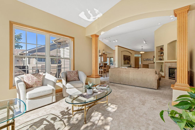 408 Holly Lane N - Photo 14