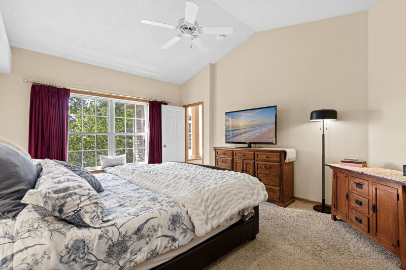 408 Holly Lane N - Photo 23