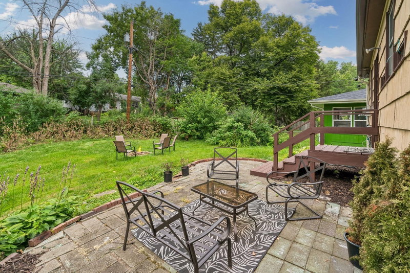 2417 Parkview Boulevard - Photo 24