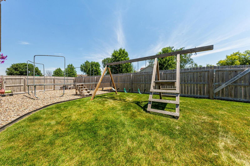 895 Lee Street NE - Photo 13