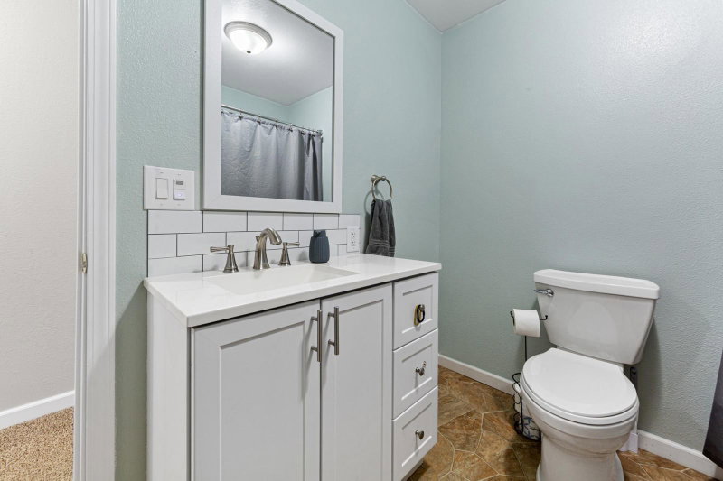 895 Lee Street NE - Photo 15