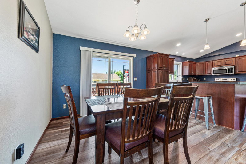 895 Lee Street NE - Photo 18