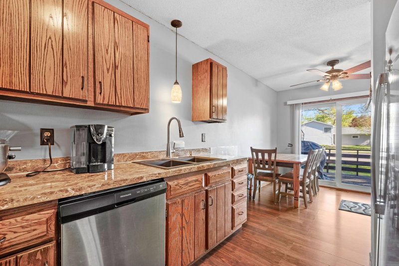 3716 Brookdale Circle N - Photo 14