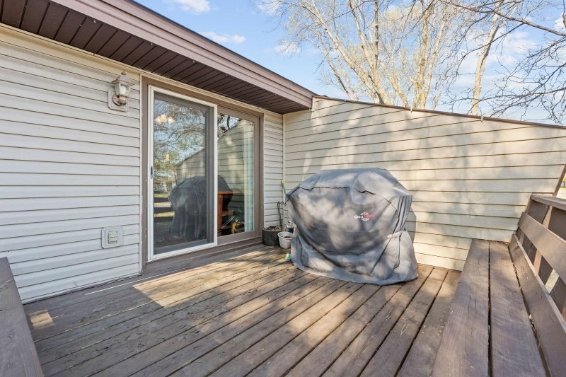 3716 Brookdale Circle N - Photo 6