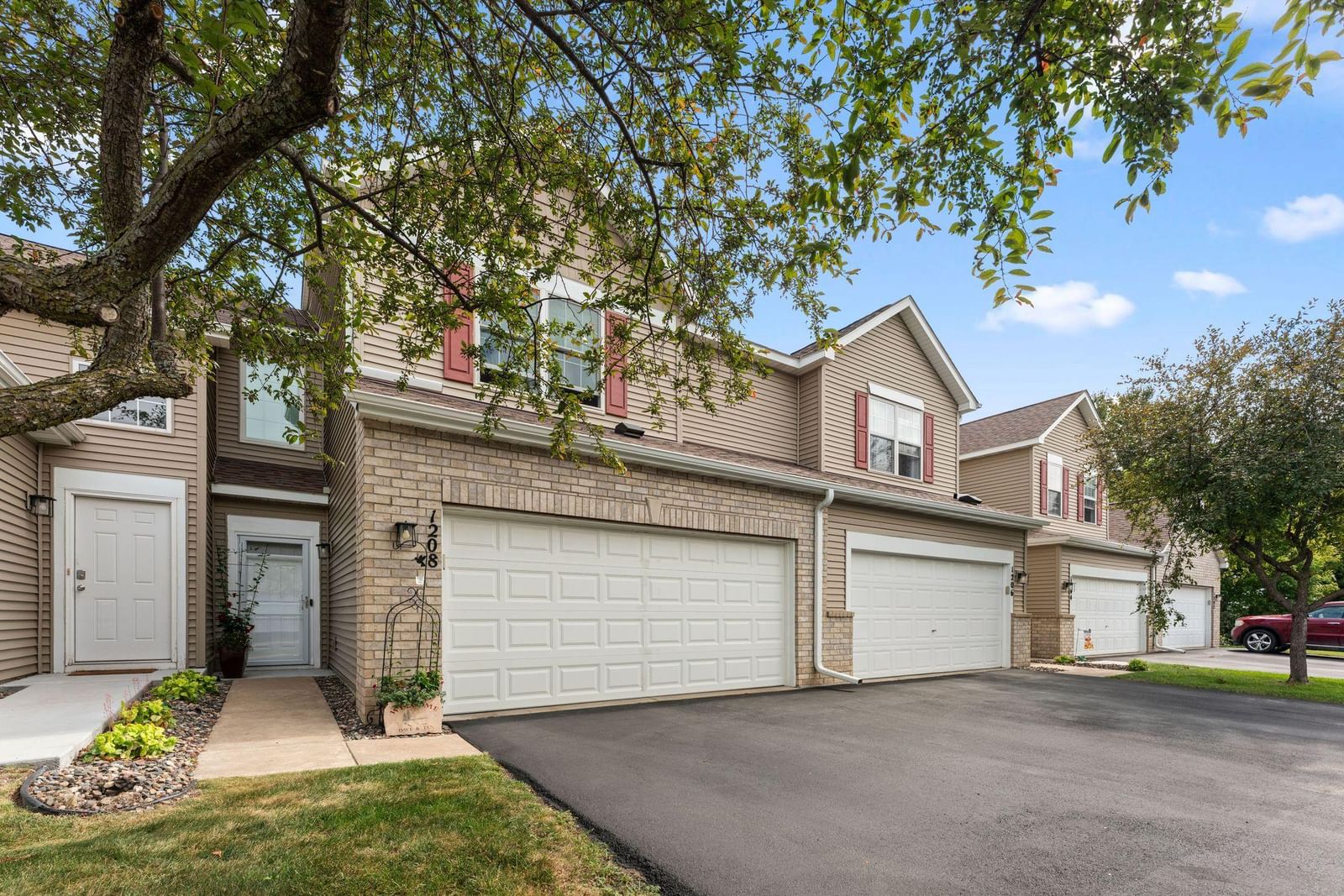 1208 Timber Way