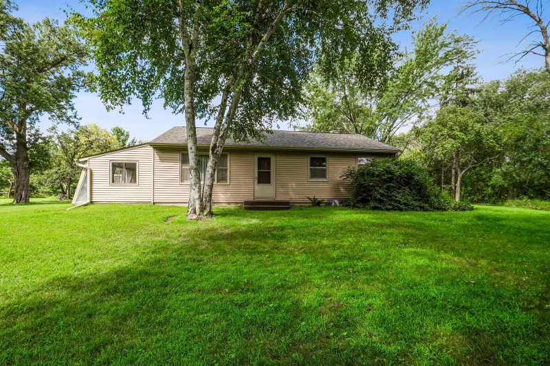 24981 Field Avenue - Photo 24