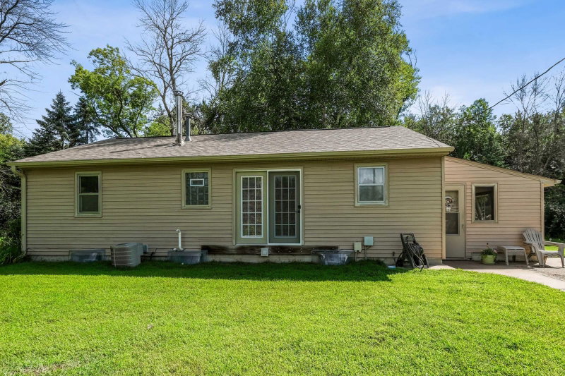 24981 Field Avenue - Photo 29