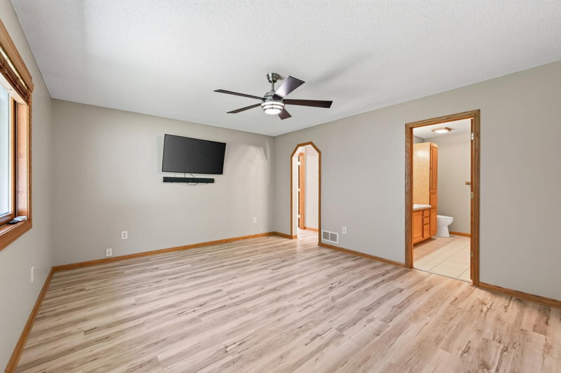 1819 9th Avenue SE - Photo 14