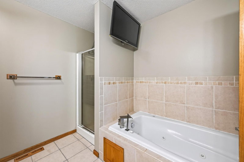 1819 9th Avenue SE - Photo 16