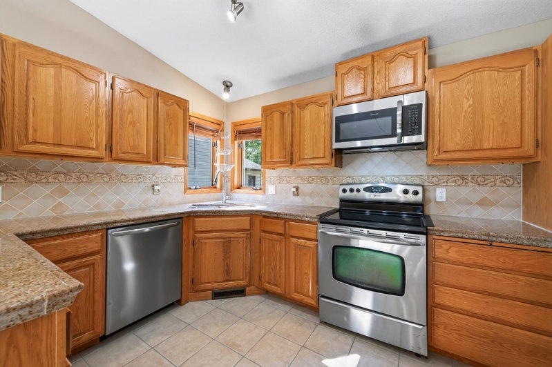 1819 9th Avenue SE - Photo 27