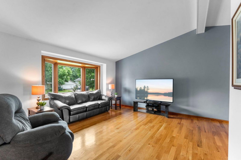 14807 Colorado Avenue - Photo 4