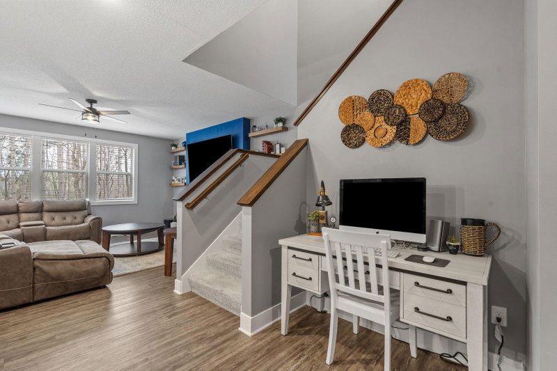 26561 8th Street - Photo 7
