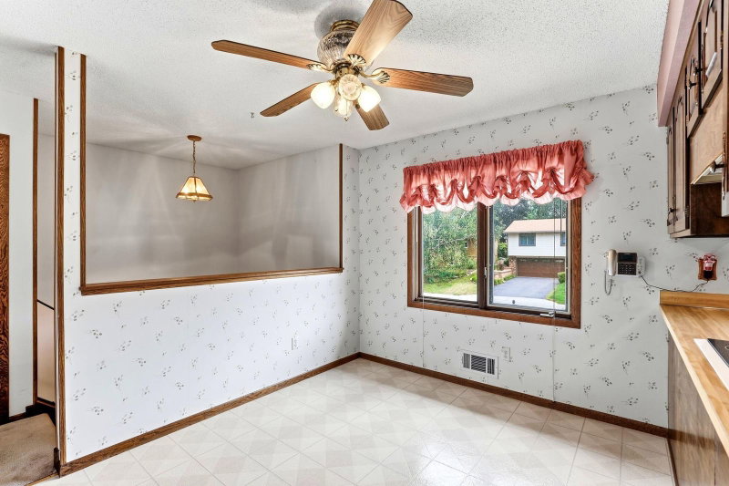 525 Lakewood Drive S - Photo 13