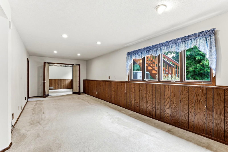 525 Lakewood Drive S - Photo 36