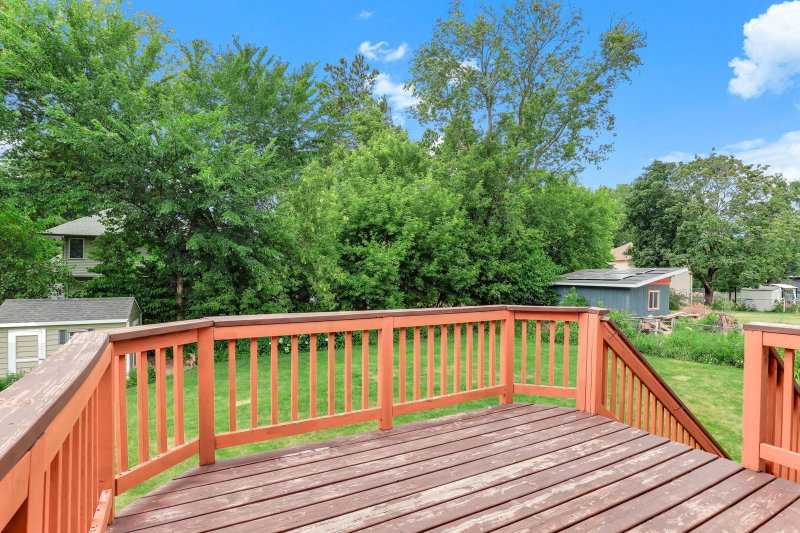 525 Lakewood Drive S - Photo 42