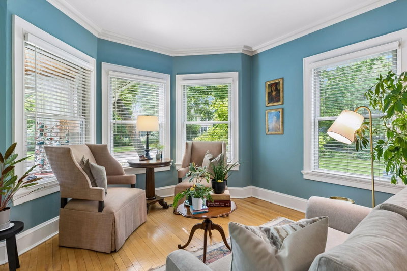 1818 Kenwood Parkway - Photo 18