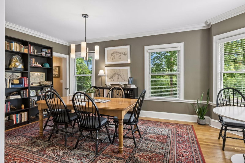 1818 Kenwood Parkway - Photo 25
