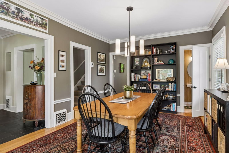 1818 Kenwood Parkway - Photo 27