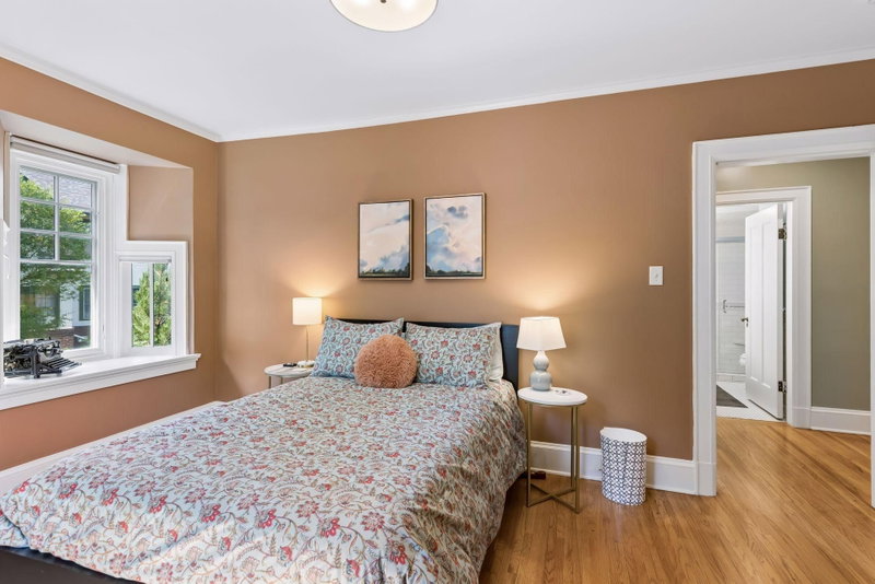 1818 Kenwood Parkway - Photo 44