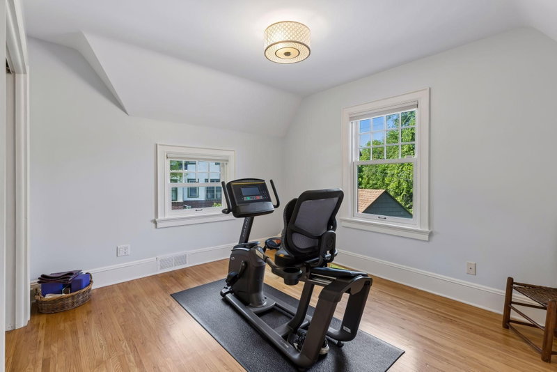 1818 Kenwood Parkway - Photo 47