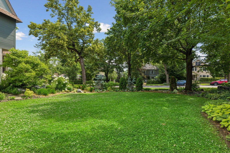 1818 Kenwood Parkway - Photo 56