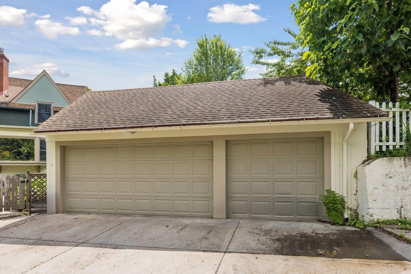 1818 Kenwood Parkway - Photo 60