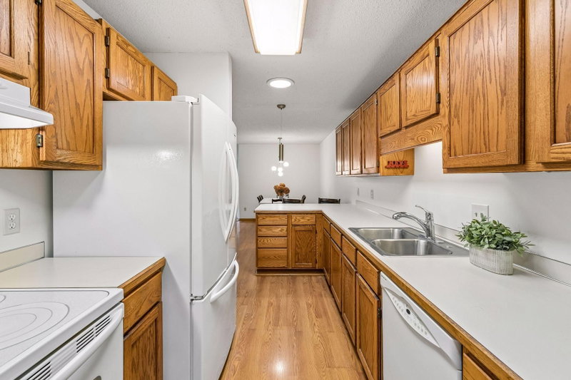 7730 Blaine Avenue - Photo 15