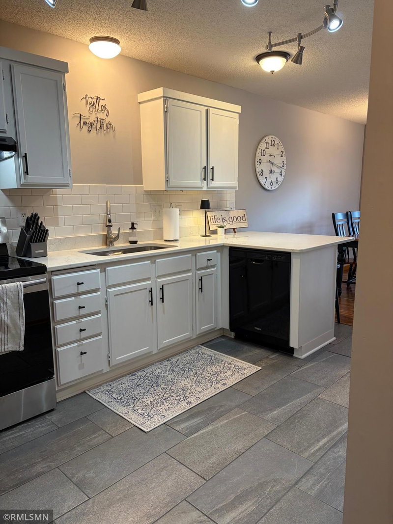 4126 Durham Court #136 - Photo 8